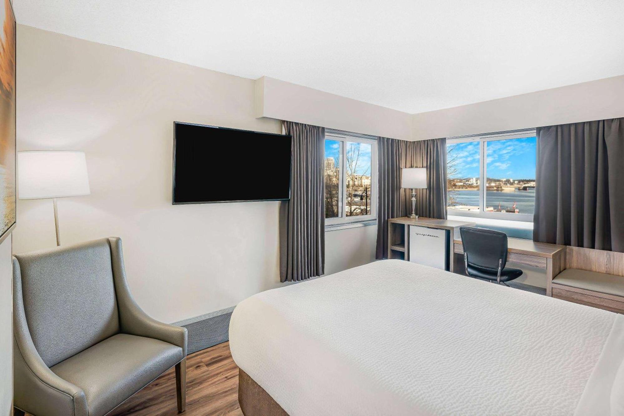 Hotel Days By Wyndham On The Harbour 3*