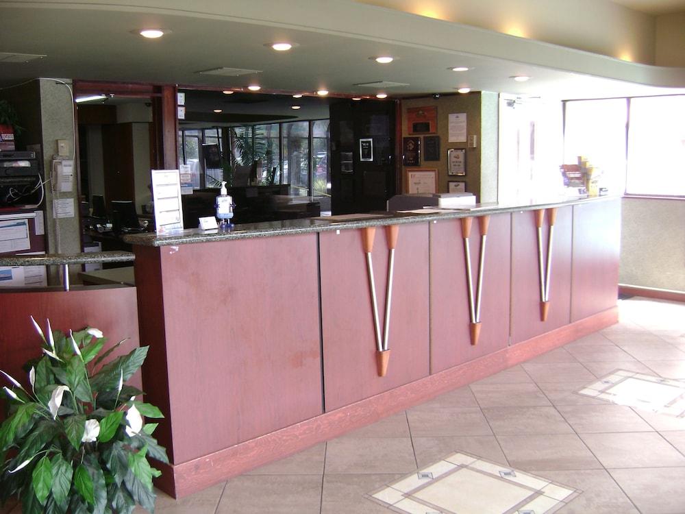 Days By Wyndham On The Harbour Hotel