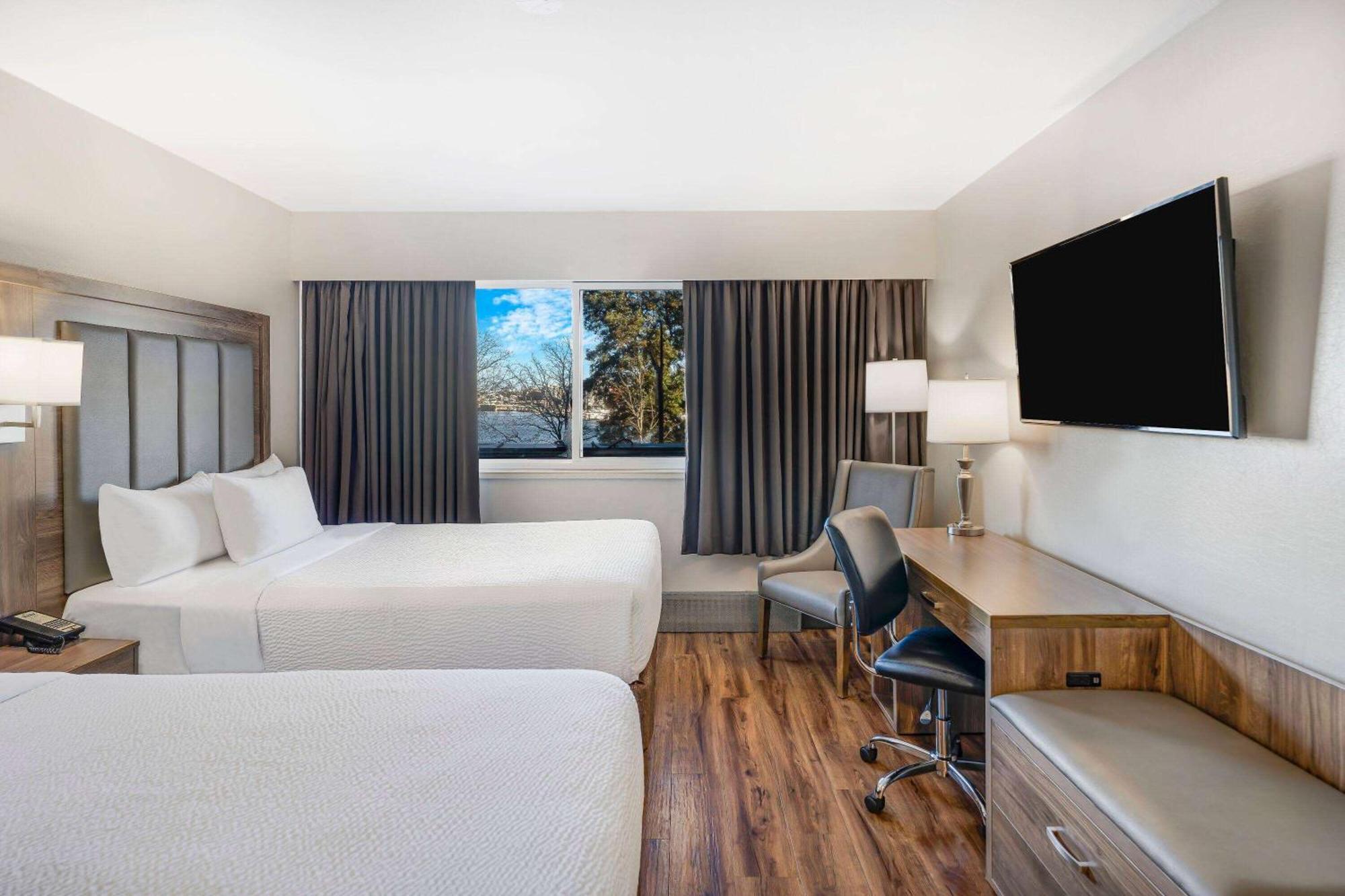 Days By Wyndham On The Harbour 3*