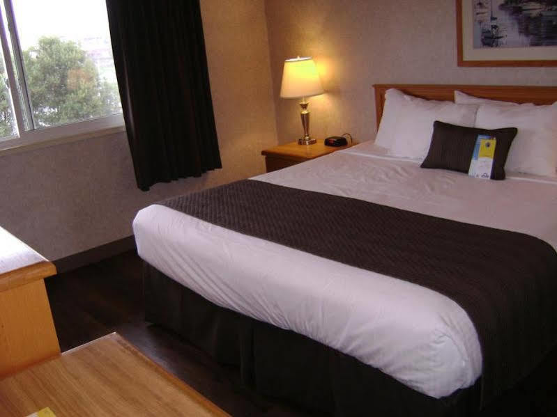 Days By Wyndham On The Harbour Hotel